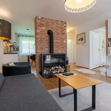 Apartment Apartma Pecek