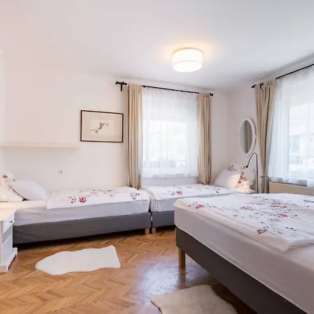 Apartma Pecek Apartma