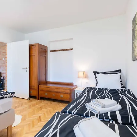 Apartma Pecek Apartment *